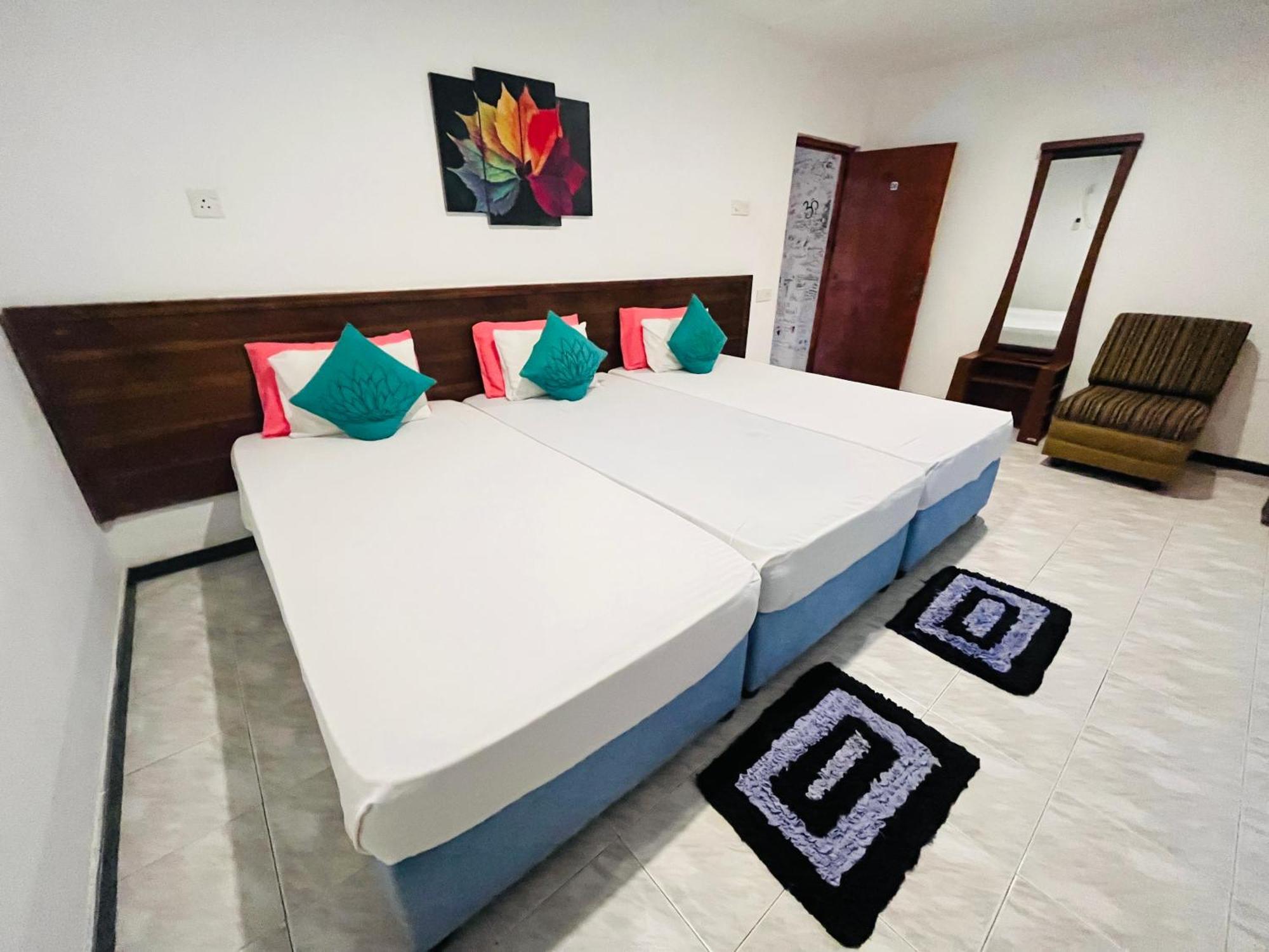 Tishan Holiday Resort Polonnaruwa Habitación foto