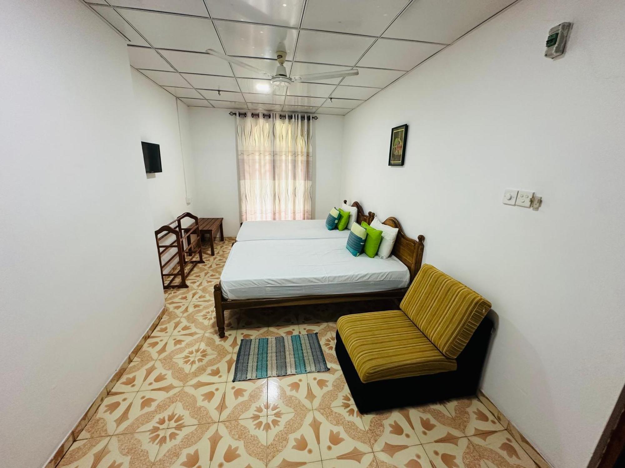 Tishan Holiday Resort Polonnaruwa Habitación foto